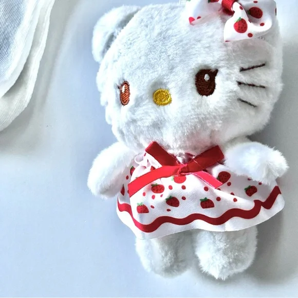❤️(HK0042) Hello Kitty Adorable 4-Piece Cozy Plush Purse Bundle. - Picture 4 of 9